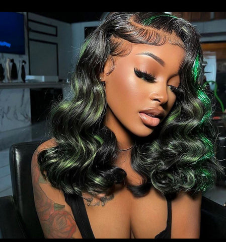 Black Loose Body Green Highlight Wig